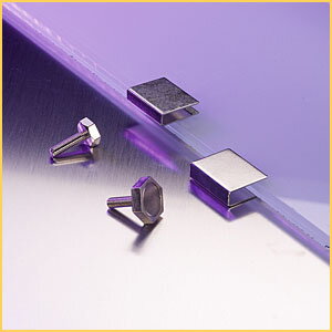 Magnetický zatvárač dverí Magnetický zatvárač dverí