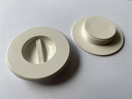 Zátka pre bazénovú trysku 6/4&quot; plochá Ø 77 mm